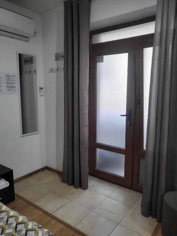 Стаи За Гости Лилия Hisarja Exterior foto