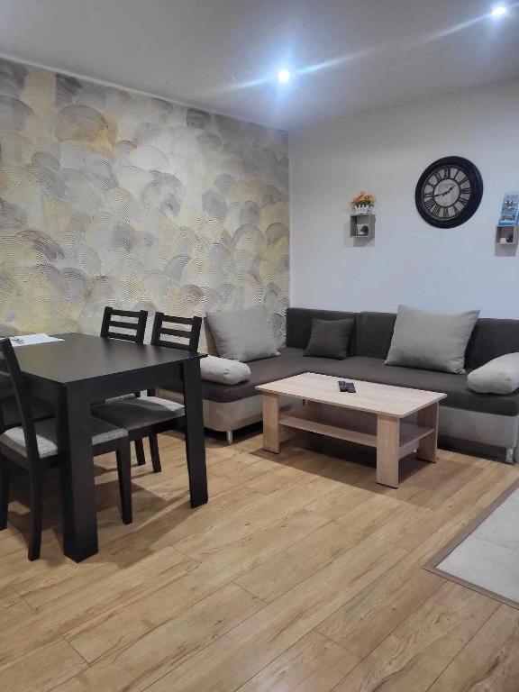 Стаи За Гости Лилия Hisarja Exterior foto
